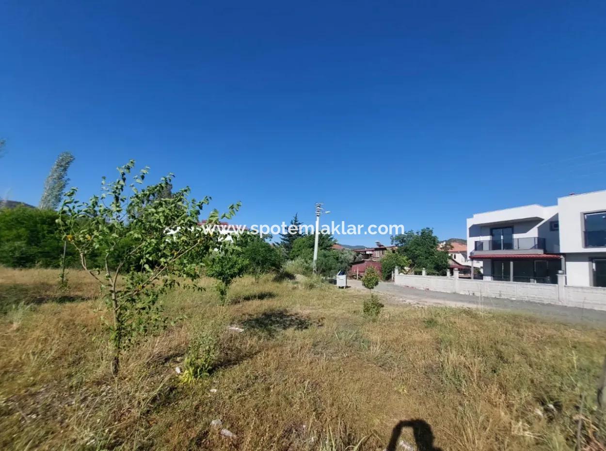 728 M2 Freistehendes, Zoniertes Wohngrundstück Zum Verkauf In Ortaca Cumhuriyet