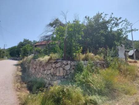 2500 M2 Freistehende 2 Häuser Und Scheunen, Lager Zum Verkauf In Çameli Kızılyaka
