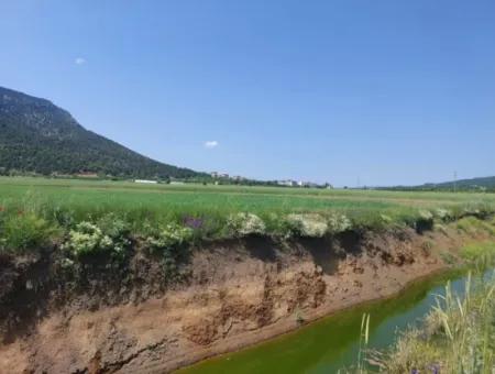 Schnäppchengrundstück Zum Verkauf In Çameli Bıçakçı 5.333 M2 Freistehende Eigentumsurkunde Zum Verkauf