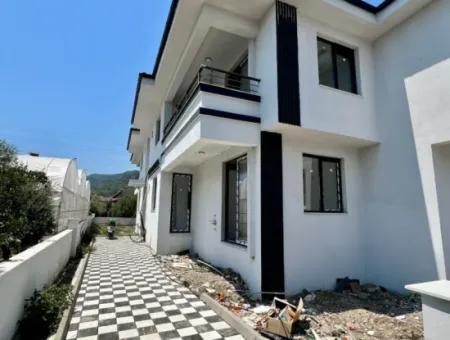 Hoher Eingang 1 1 Wohnung Zu Vermieten In Ortaca Karaburun