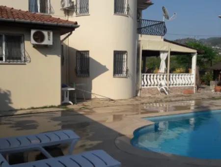 3 In 1 Maisonette-Villa Mit Pool Auf 780 M2 Grundstück Im Dalaman Zentrum