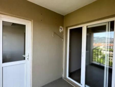 Zu Verkaufen 3 1 110 M2 Wohnung Im Zentrum Von Ortaca.