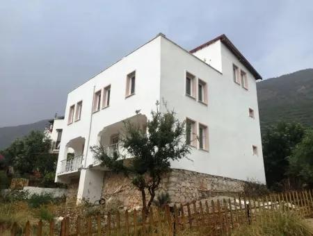 Nov 2 Geschossiges Freistehendes Haus Mit Meerblick Zum Verkauf In Antalya Gokceoren