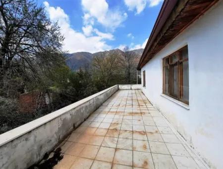 2-Storey House And Old Village House For Sale On 1532 M2 Plot In Köyceğiz Topar