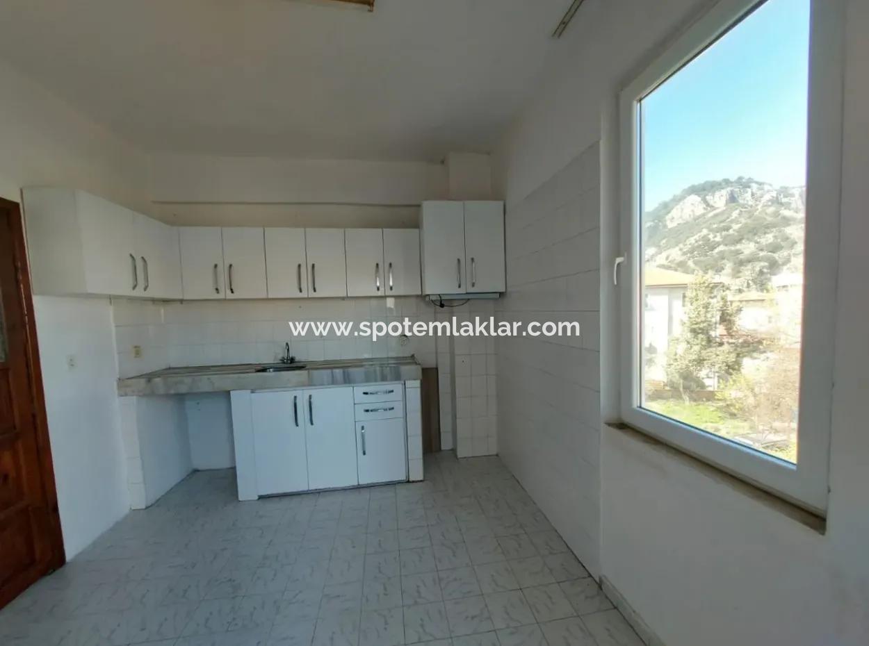 Muğla Dalyan Merkezde, 2+1 Eşyasız Daire Kiralık