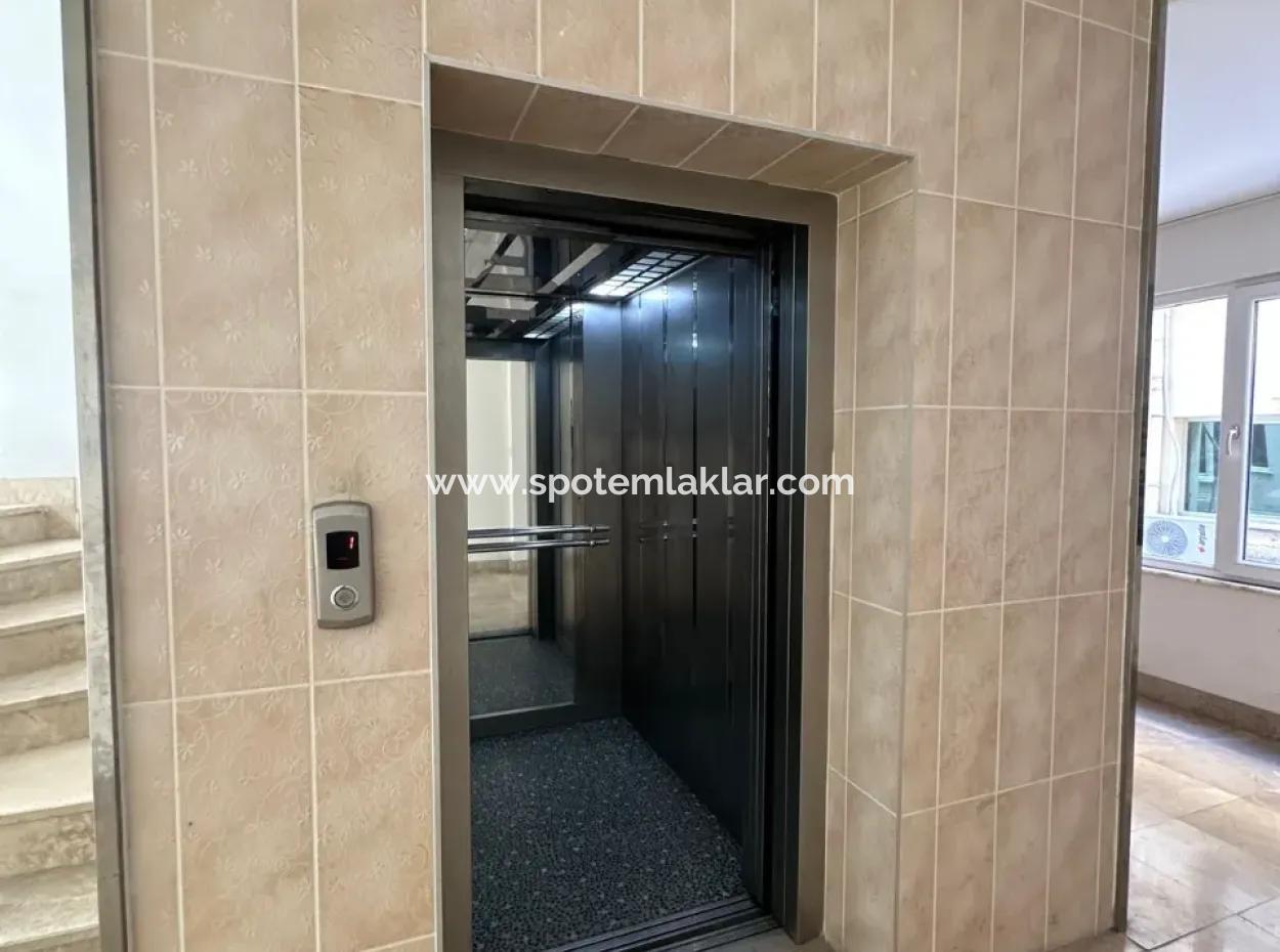 Ortaca Merkez De Plaza Da Satılık İşyeri