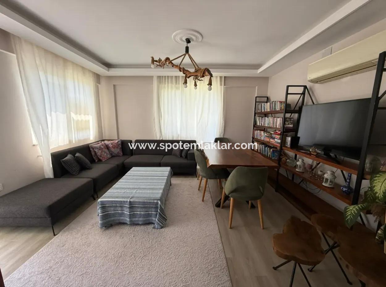 Ortaca Cumhuriyette 3+1 115M2 Giriş Kat Daire Satılık.