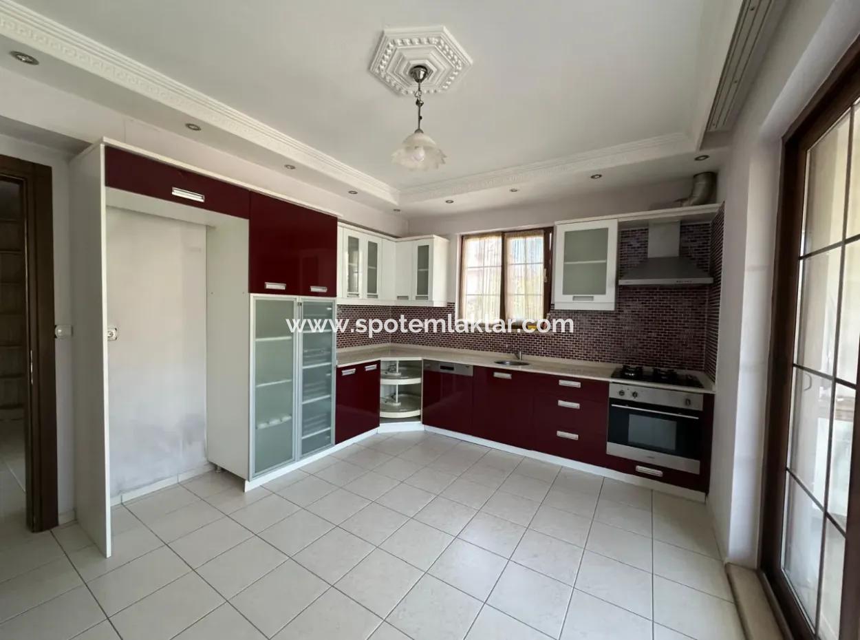 Atatürk Mahallesinde 3+1 Isı Pompalı Daire Kiralık