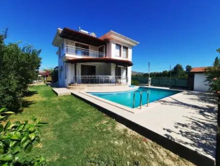 Muğla Ortaca Okçularda Satılık Yüzme Havuzlu 4+1 Eşyalı Müstakil Villa