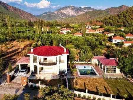 Ortacada Satılık Lüks Villa