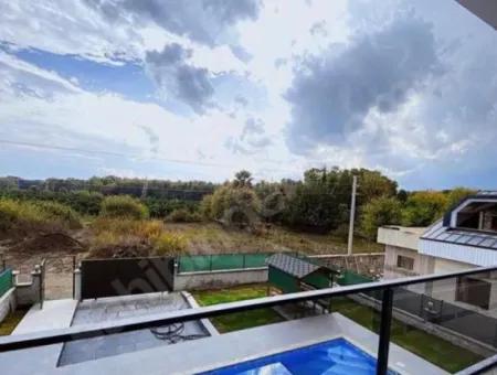 Muğla Köyceğiz De 4+1 Müstakil Havuzlu Villa Satılık
