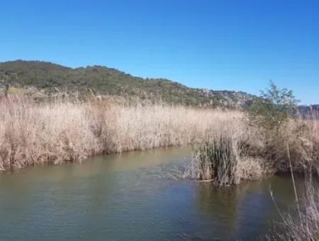 Muğla Ortaca Sarıgerme’de 14.300 M² Kiralık Arazi – Turizm Ve Ticari Yatırıma Uygun