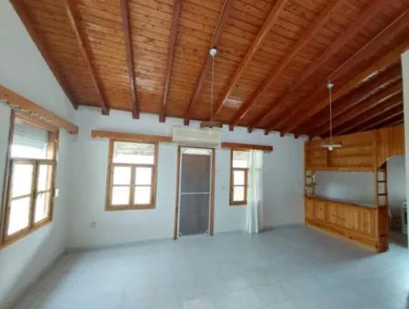 Muğla Dalyanda 500M2 Müstakil Arsada Eşyasız 4+2 Daireler Kiralık