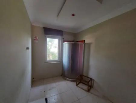 Ortaca Dalyan Yolu Üzeri 220 M² Kiralık Dükkan – İşlek Lokasyon, Çok Amaçlı Kullanım!