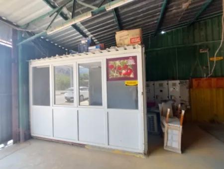 Muğla Dalyan’da 250 M² Tam Kullanımlı Depo Kiralık