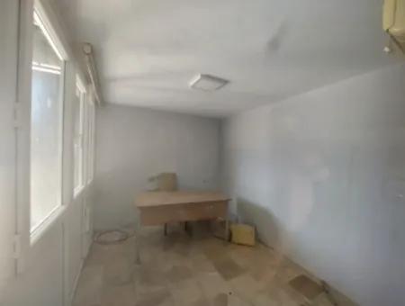 Muğla Dalyan’da 250 M² Tam Kullanımlı Depo Kiralık